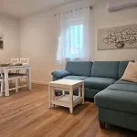 Διαμέρισμα Miamare 2