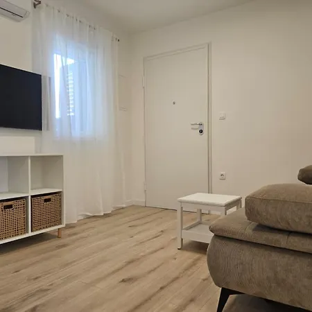 דירה Miamare 2 *