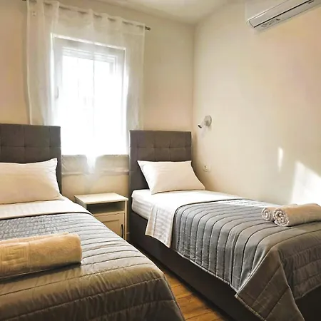 Apartmán Miamare 2