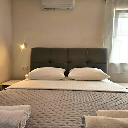 Miamare 2 Apartman