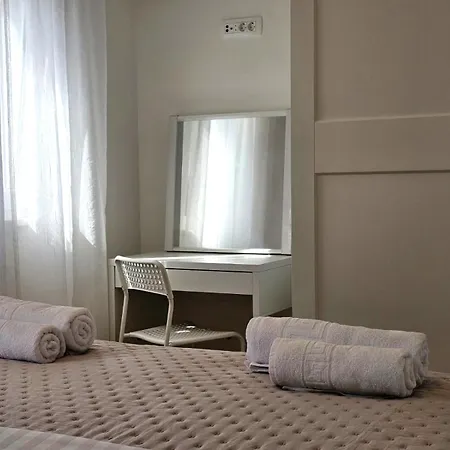 Miamare 2 * Primosten