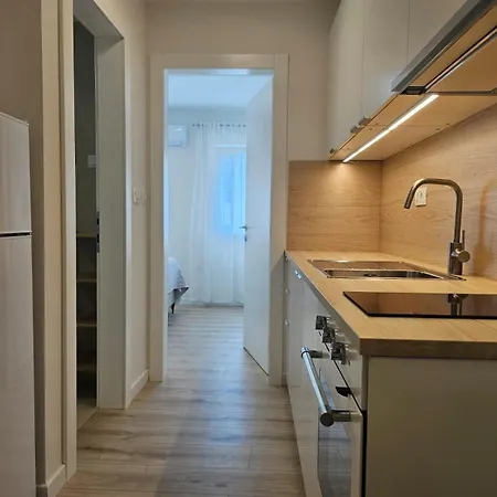 Miamare 2 Primošten