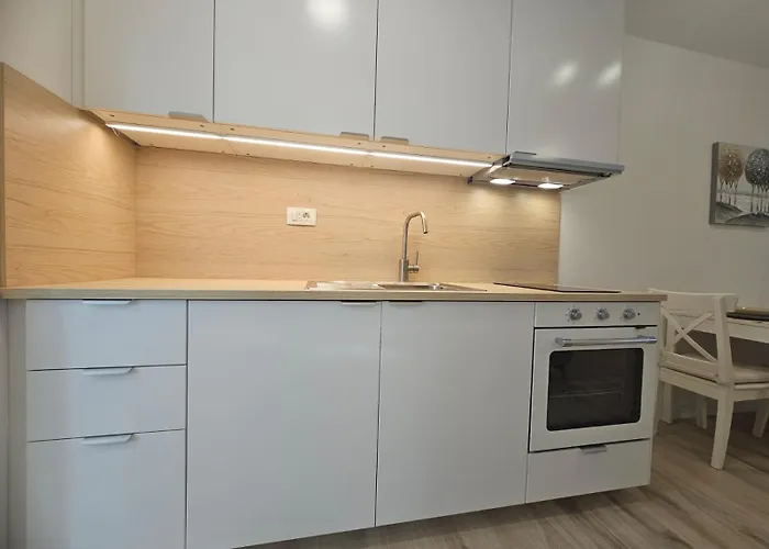 Miamare 2 Apartman *