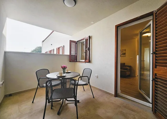 Appartement Miamare 2 Primošten