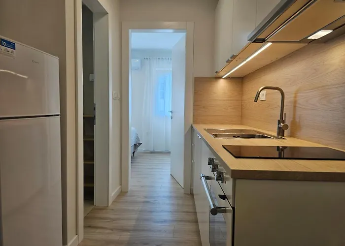 Miamare 2 Primošten